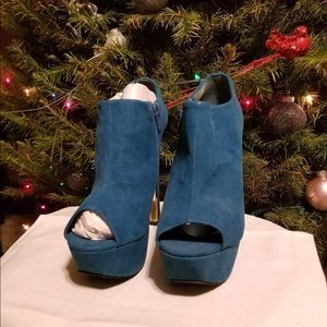 Booties with gold accent